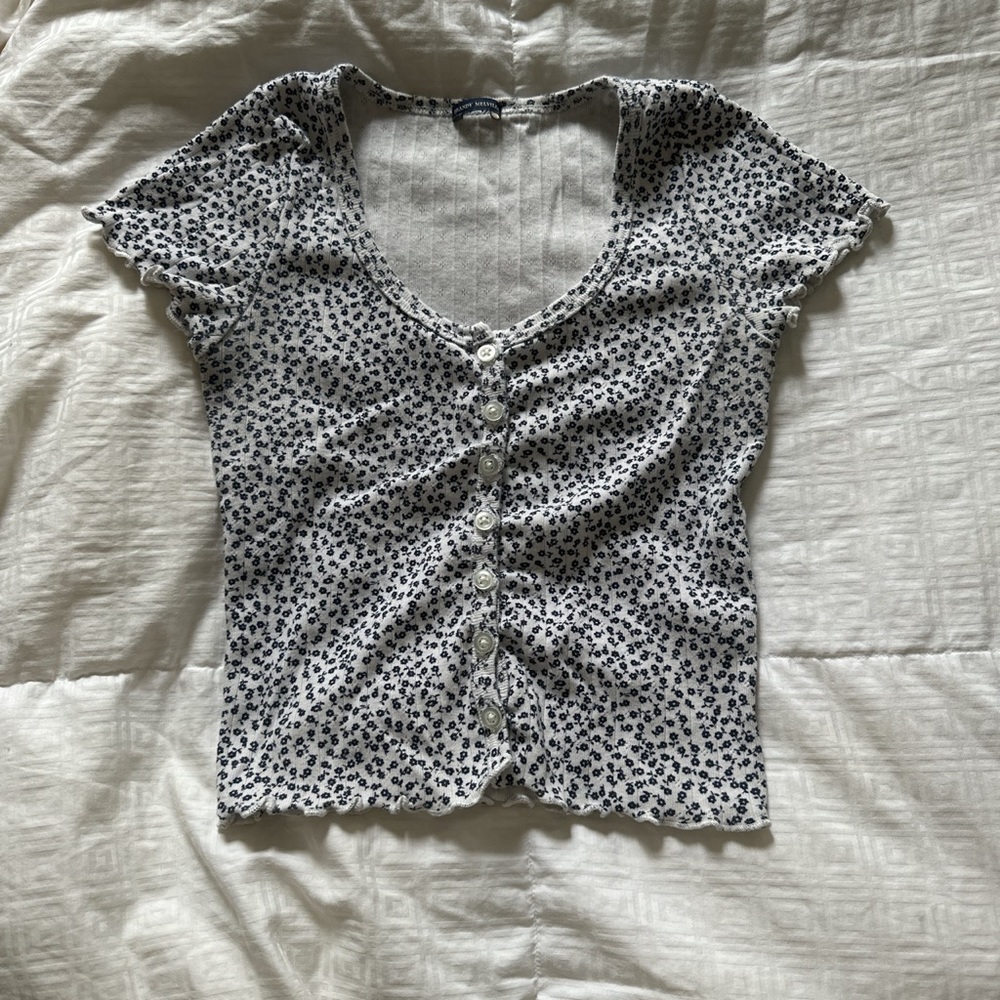Brandy Melville tee